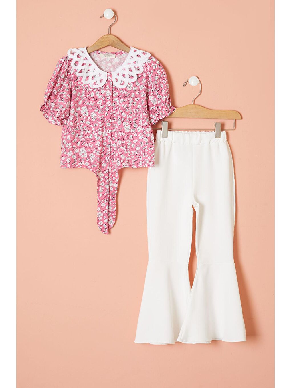 Fuşya Çiçek Desenli Fularlı Bluzlu Kız Çocuk İspanyol Pantolonlu Takım 18461