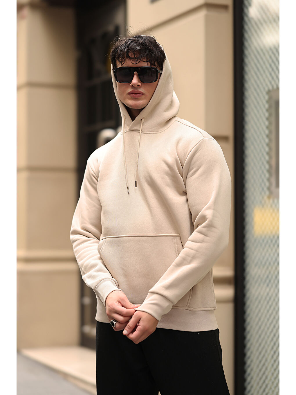 comstar Bej Üç İplik Şardonlu Kanguru Cep Sweatshirt - 1