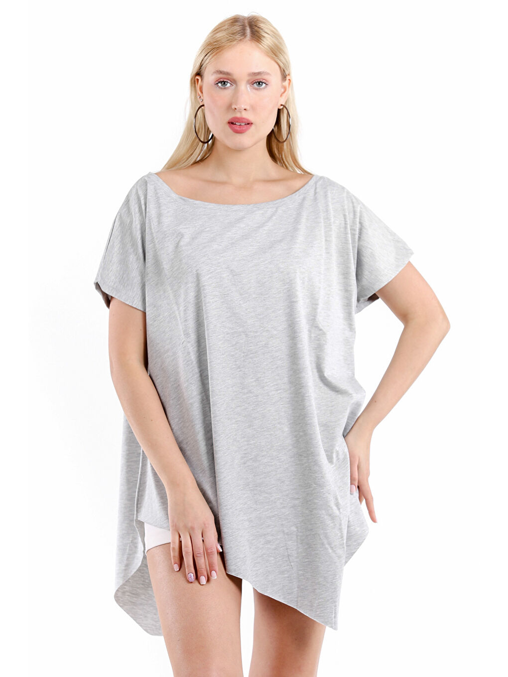 Gri Kayık Yaka Düşük Kol Örme Asimetrik Tişört-2