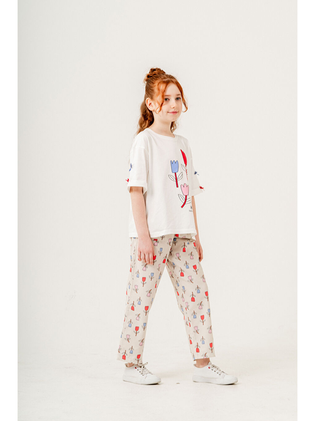 Kırmızı Kız Çocuk Lale Baskılı Alt-Üst Takım (Pantolon+Tişört) P1011-2