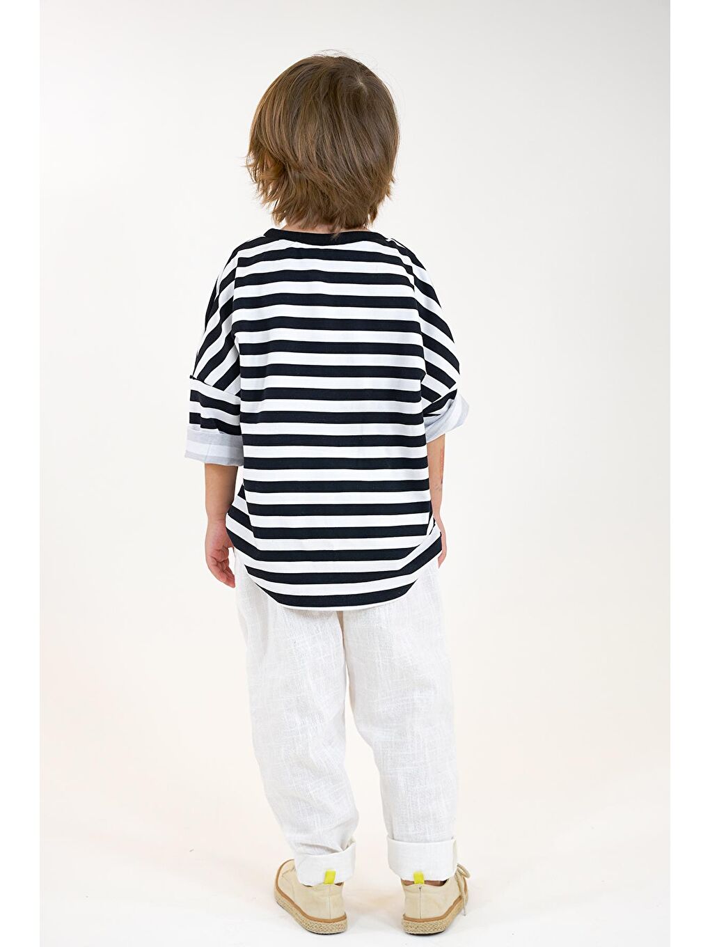 Beyaz Vera Dikişli Carrot Pantolon + Siyah Beyaz Çizgili Penye T-Shirt-2