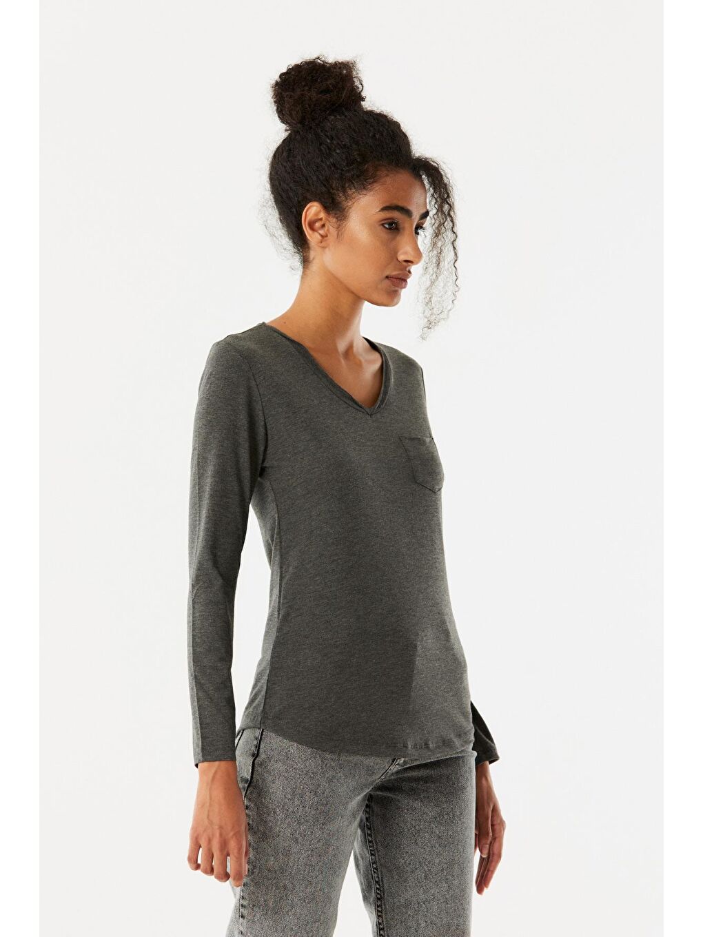Antrasit V Yaka Cep Detaylı Basic Body-3