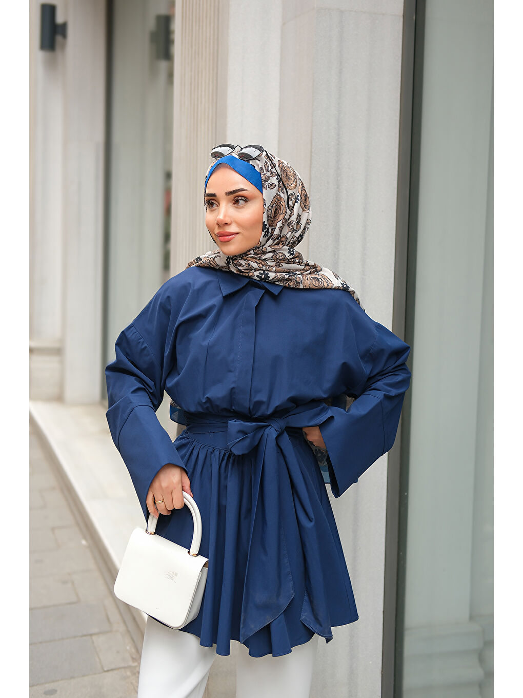 Kadın Uzun Kuşaklı Gömlek Lacivert