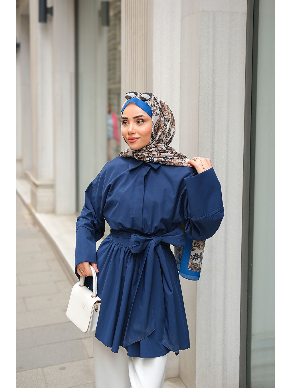 Kadın Uzun Kuşaklı Gömlek Lacivert-2