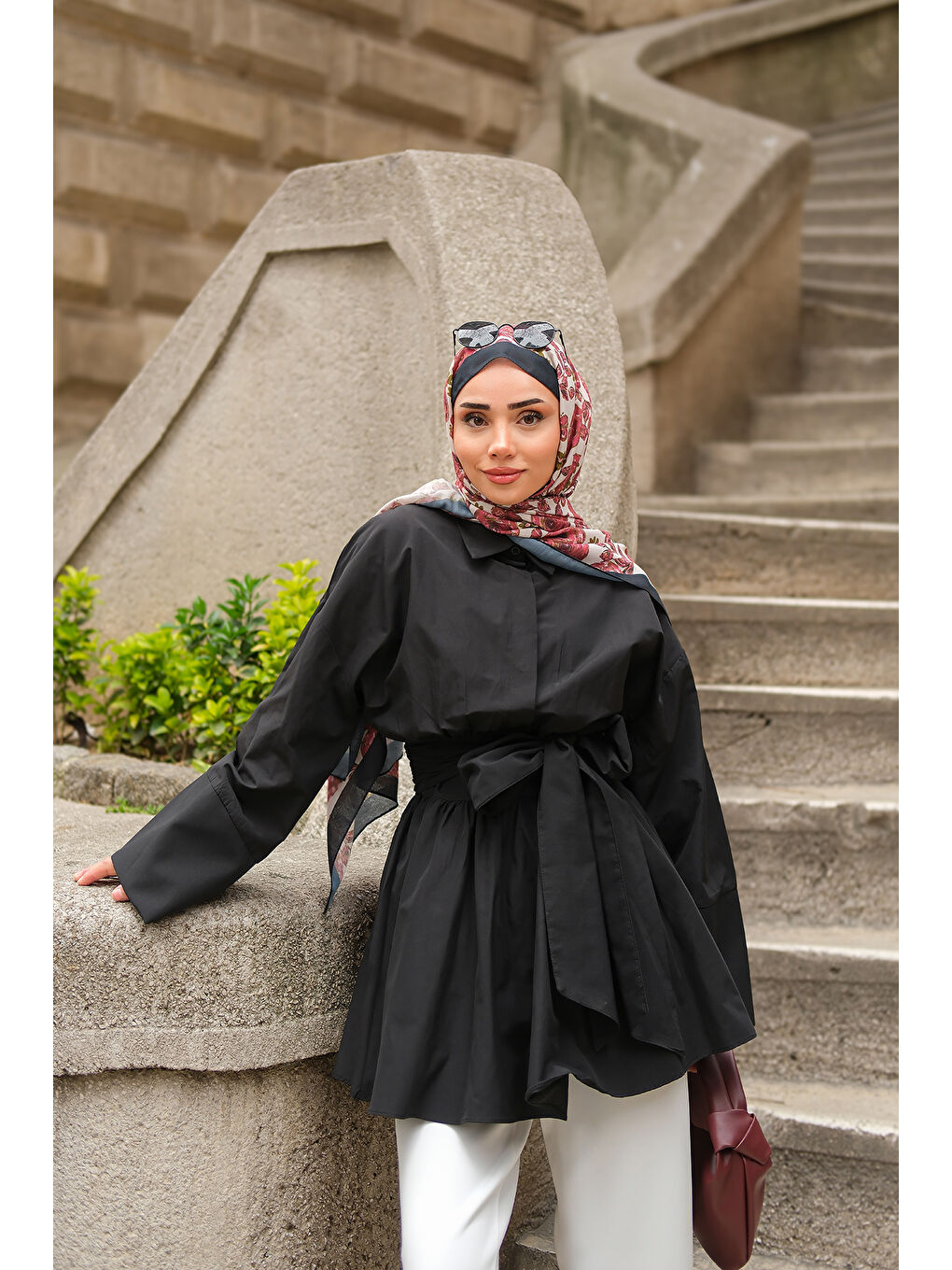 Kadın Uzun Kuşaklı Gömlek Siyah-1