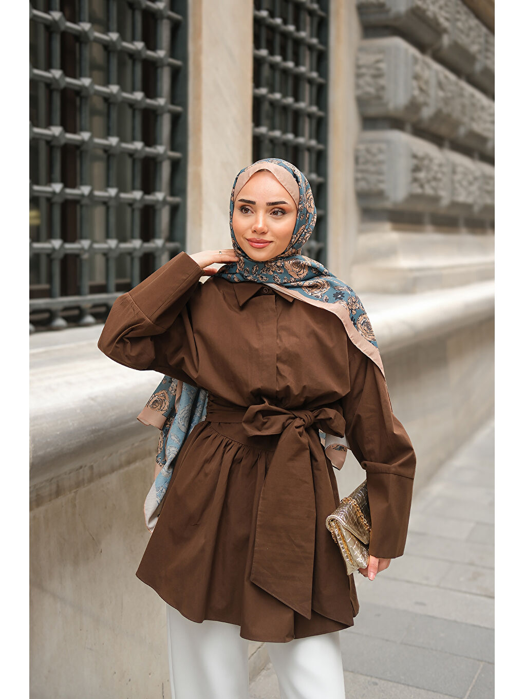 Kadın Uzun Kuşaklı Gömlek Kahverengi-1