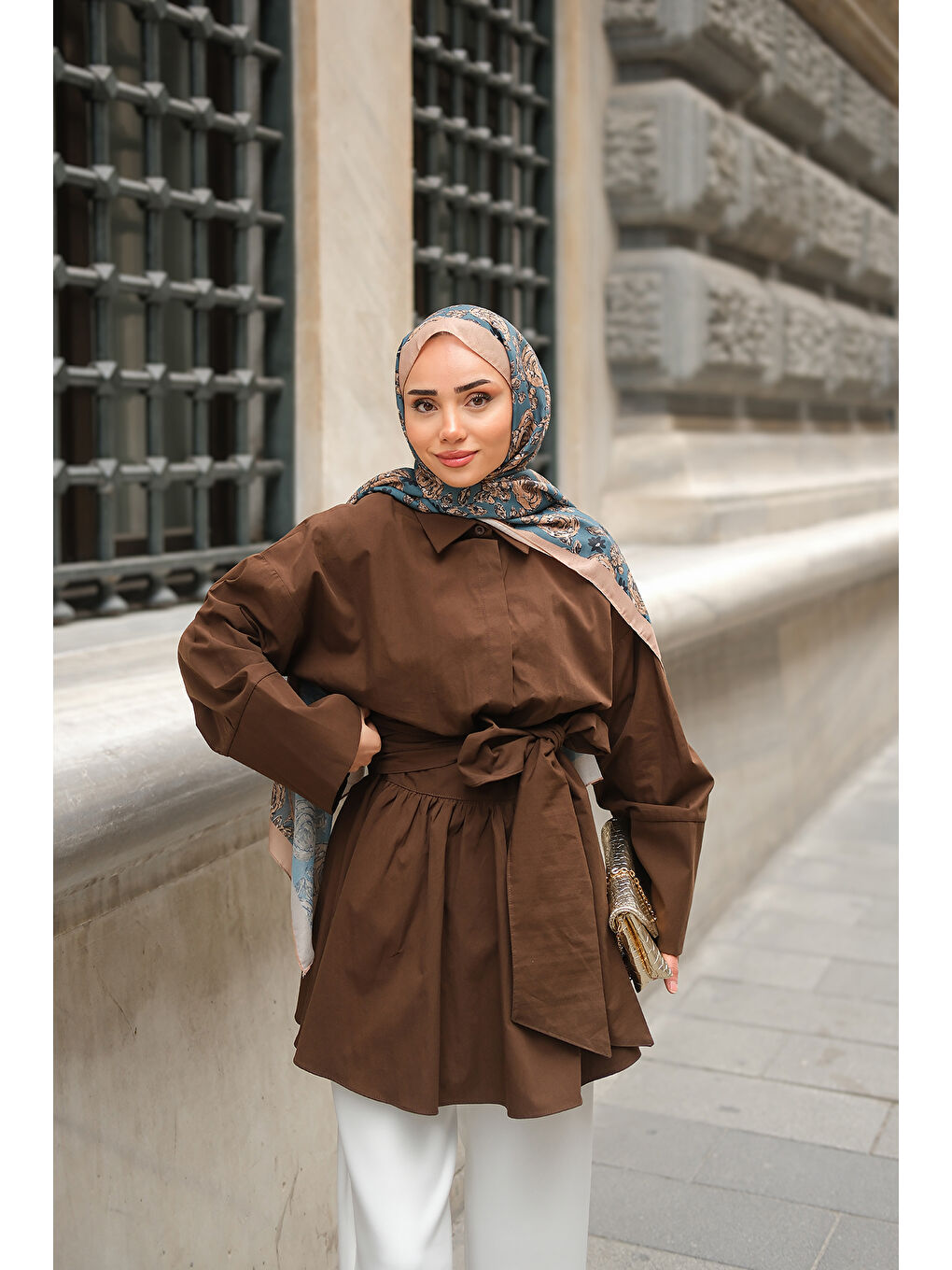 Kadın Uzun Kuşaklı Gömlek Kahverengi-2