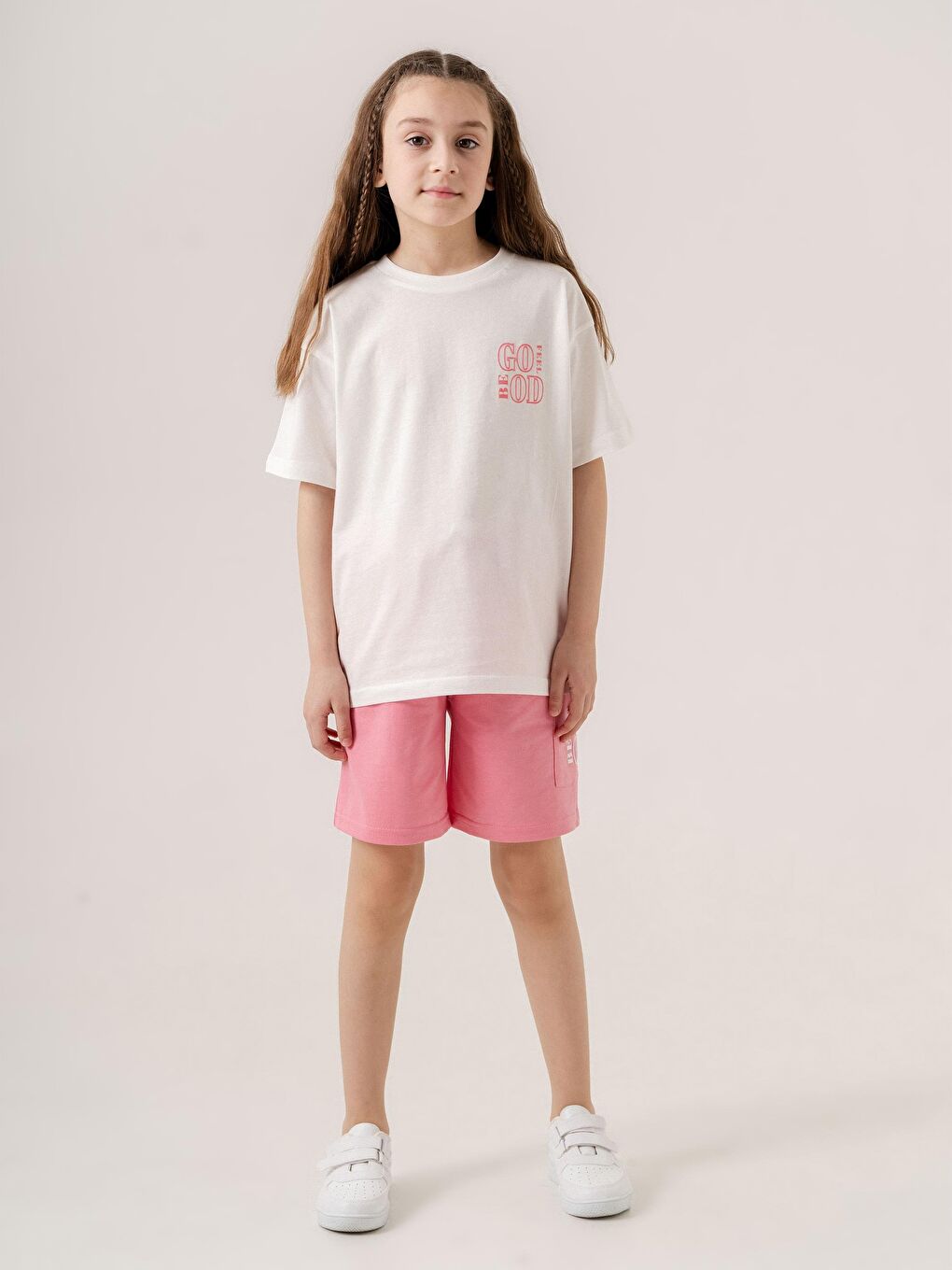 Mışıl Kids Pembe Feel Be God Baskılı Cep Baskı Detaylı Kız Çocuk T-shirt Şort Alt-Üst Takımı - 1