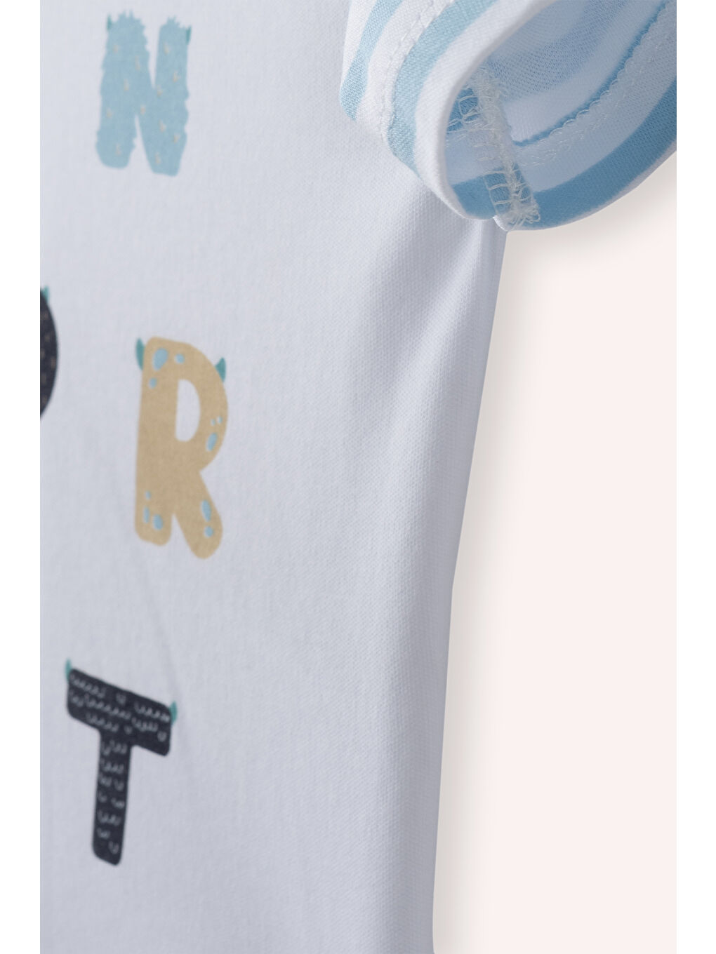 Yenidoğan Baskı Detaylı Kısa Kollu Beyaz Tişört-1