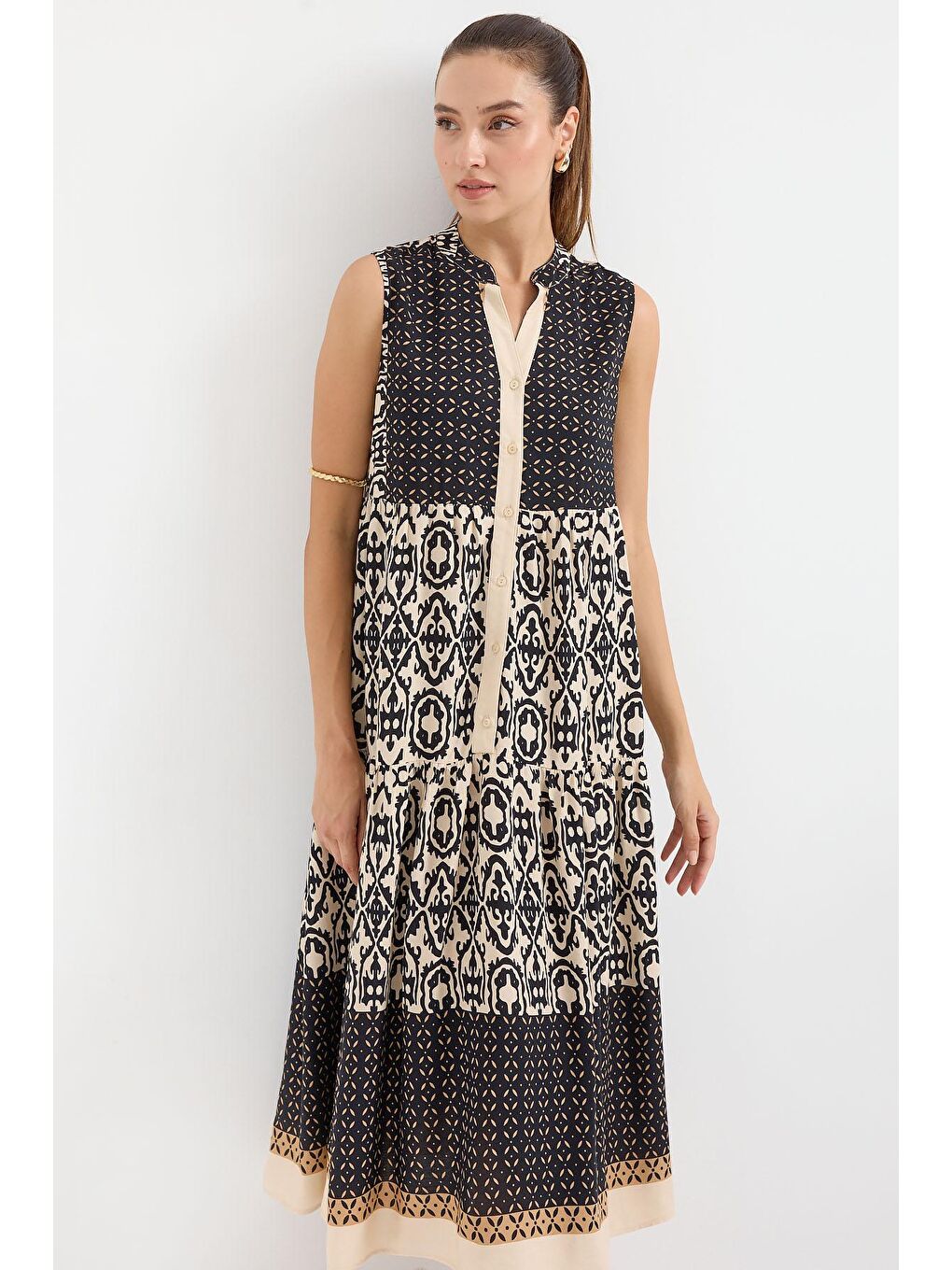 2516 Desenli Sıfır Kol Viskon Elbise - Siyah