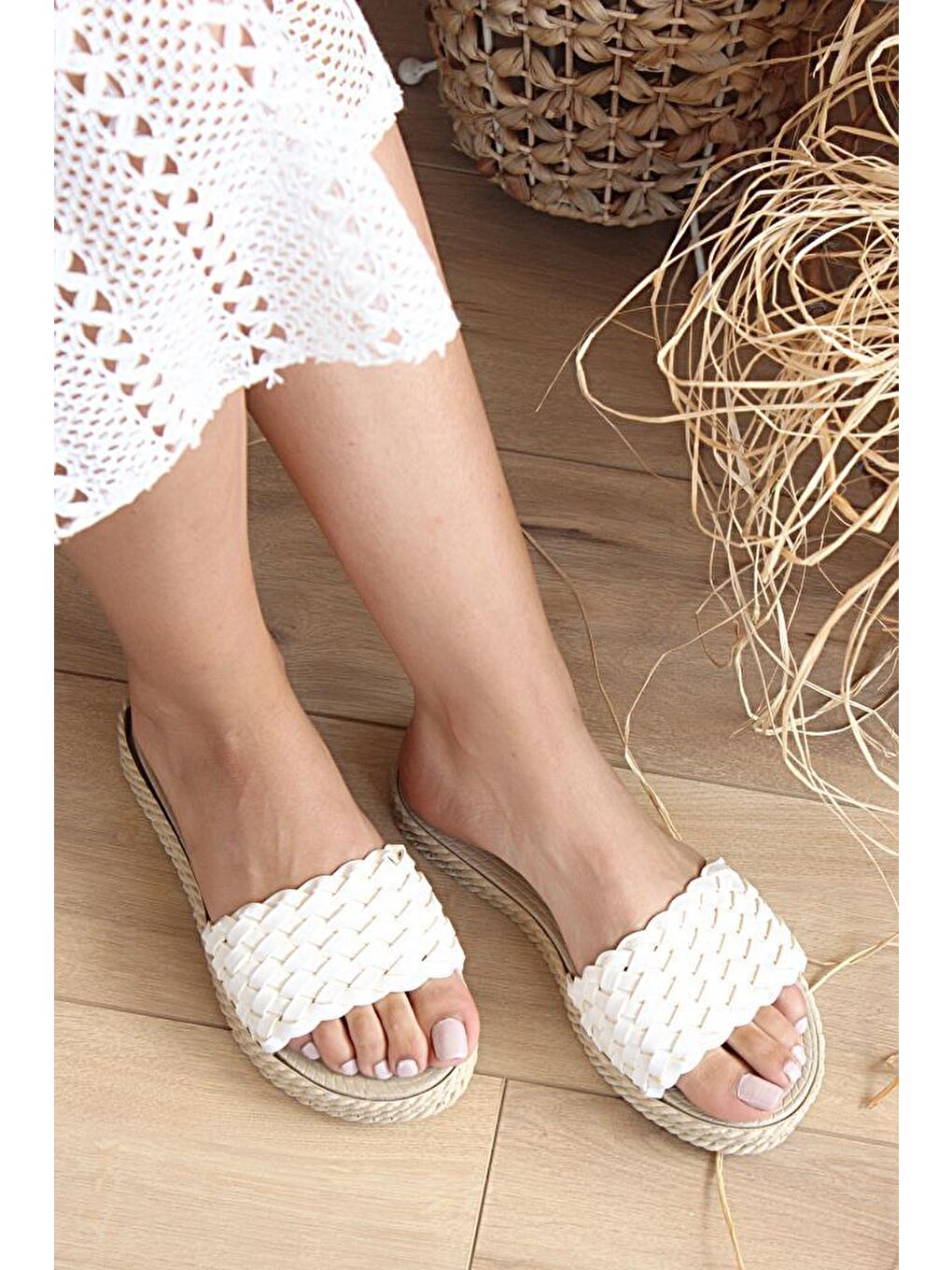 Hasır Düz Taban Örgülü Kadın Terlik A1907-20Beyaz-1