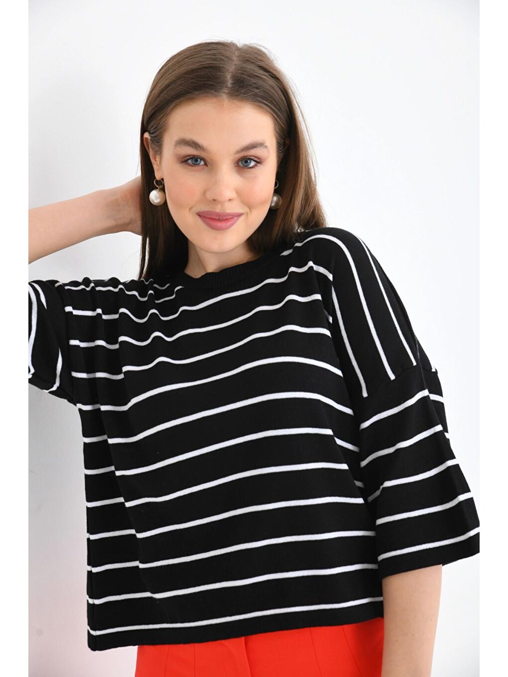 Siyah Bisiklet Yaka Çizgili Mevsimlik Kısa Triko Kazak-1