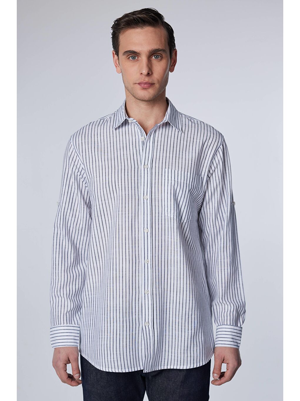 Erkek Regular Fit Klasik Kesim %100 Pamuk Keten Doku Tek Cepli Çizgili Beyaz Gömlek