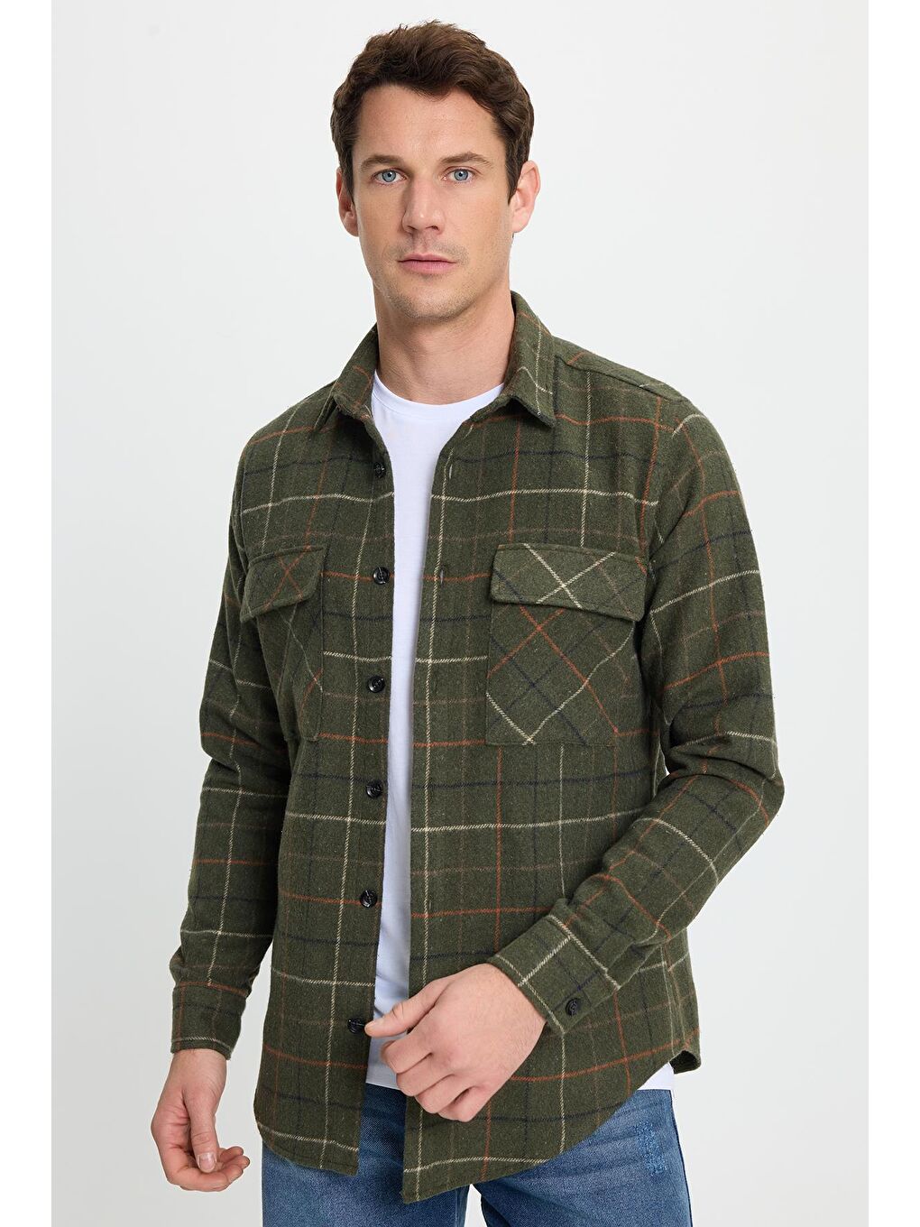 Karışık Erkek Slim Fit Dar Kesim Spor Yaka Çift Cep Kapaklı Kareli Gömlek