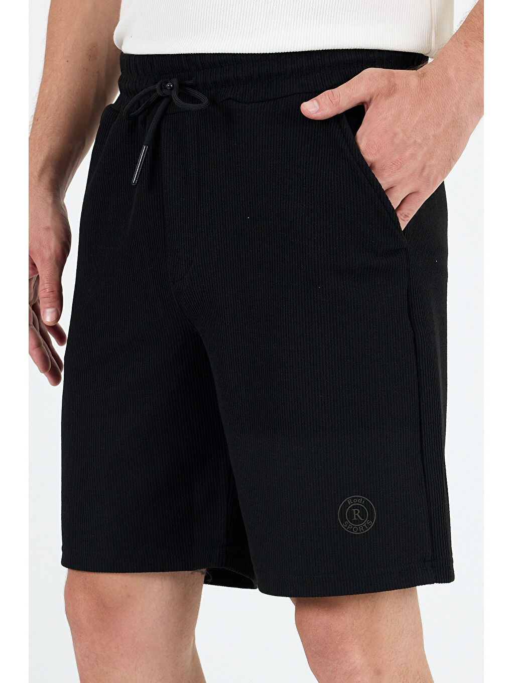 Siyah Erkek Kapri Şort Gift Model – Rahat Kesim, Cepli, Yazlık Günlük Spor Şort 9412-2