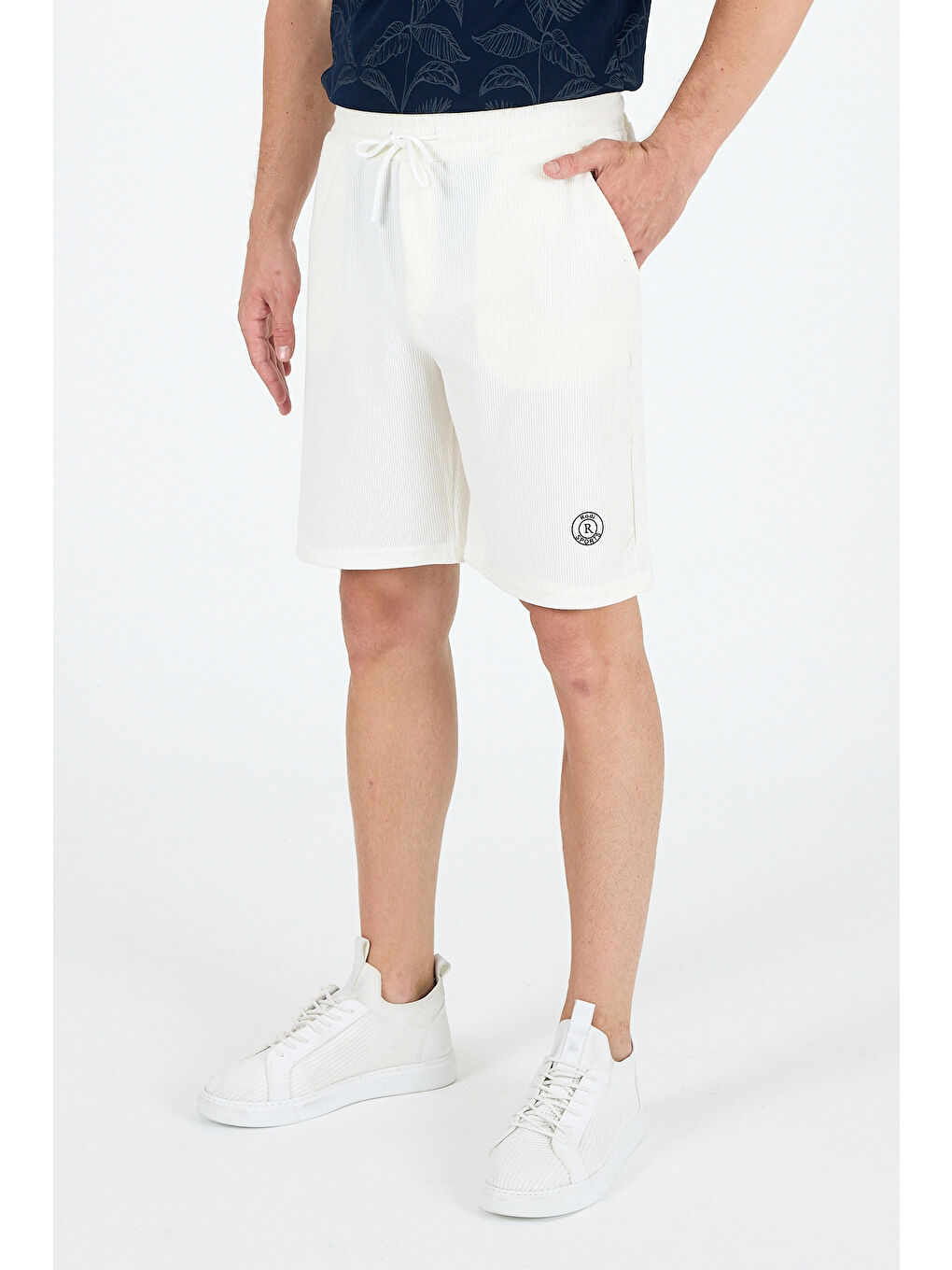 Ekru Erkek Kapri Şort Gift Model – Rahat Kesim, Cepli, Yazlık Günlük Spor Şort 9412-1