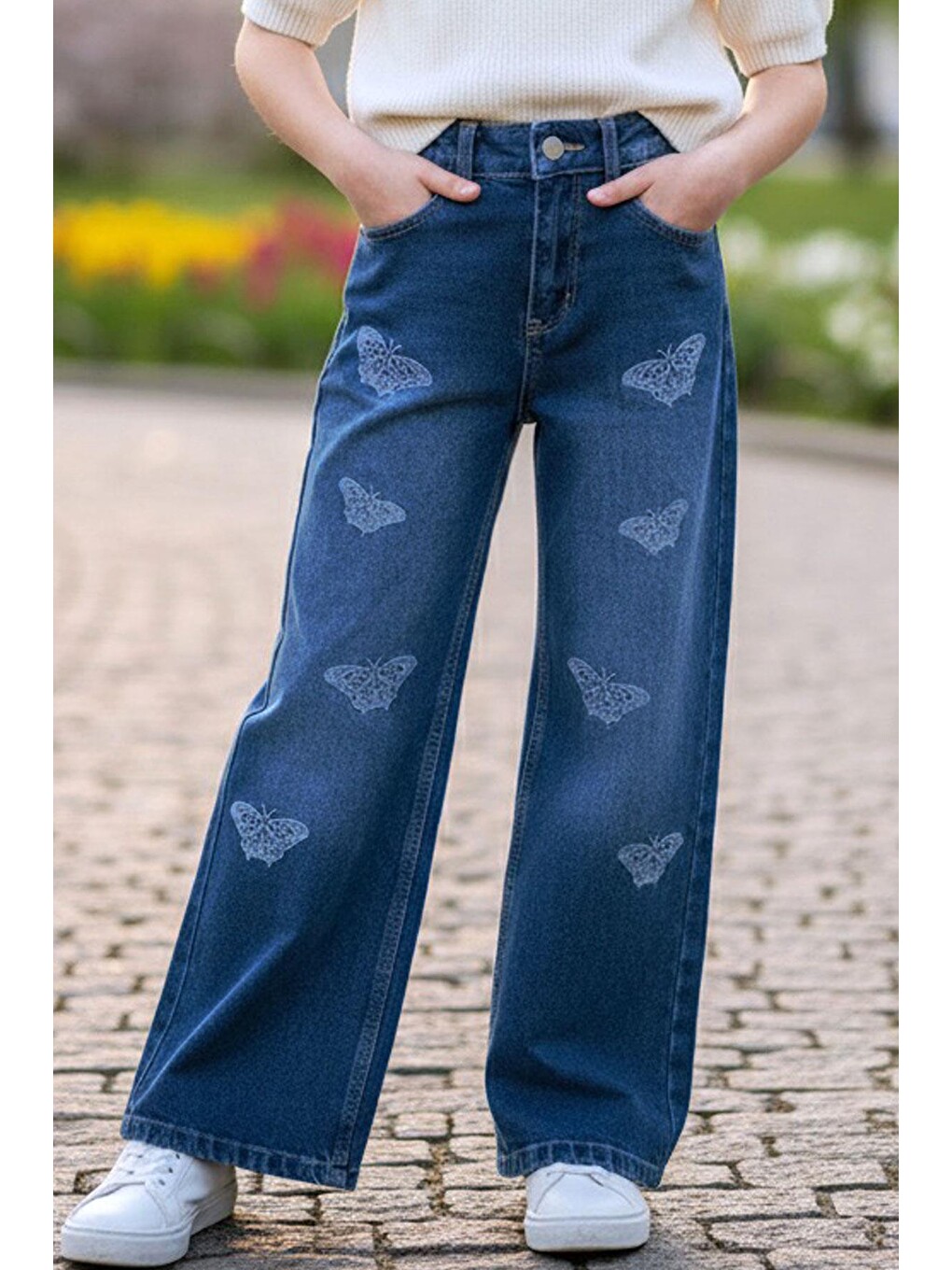 Kız Çocuk Jean Pantolon Kelebek Nakışlı Mavi (5 Yaş)