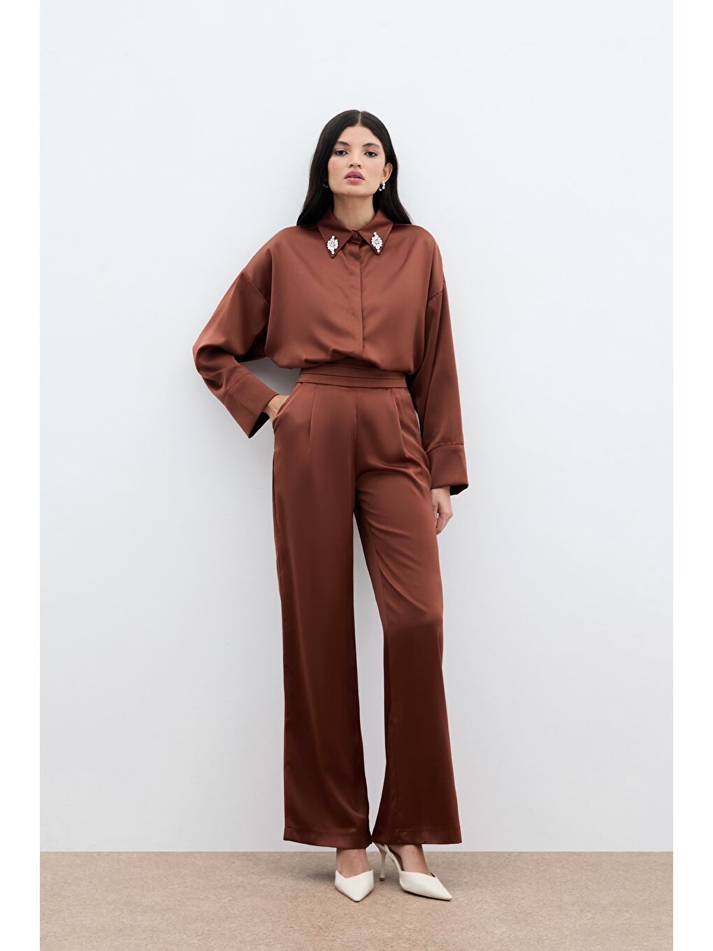 Kahverengi Cepli Salaş Saten Pantolon - Kahve-1