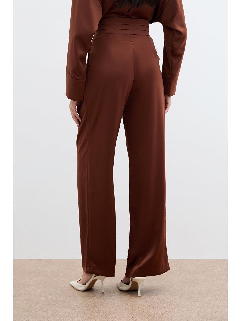 Kahverengi Cepli Salaş Saten Pantolon - Kahve-5