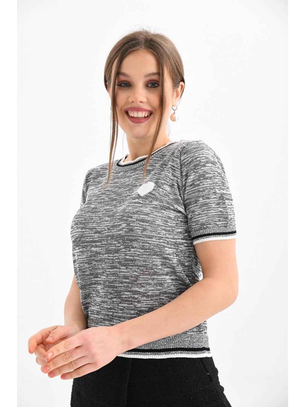 Ekru Gri Kalp Desenli Kısa Kol Mevsimlik Kazak-4