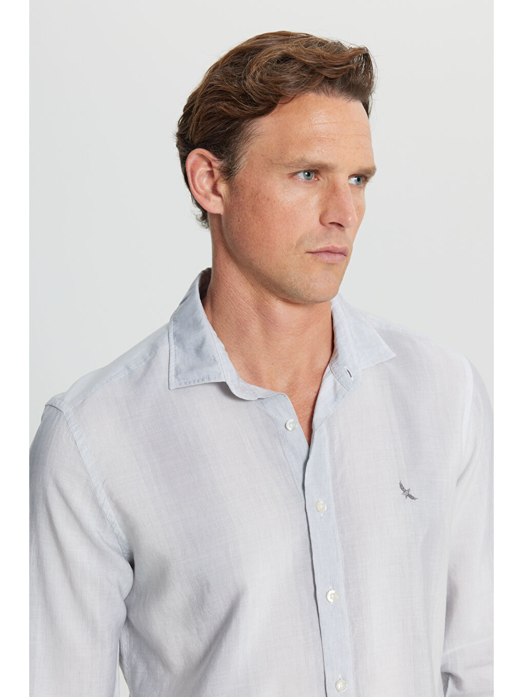 Erkek Gri Yumuşak Dokulu Keten Karışımlı Slim Fit Dar Kesim Klasik Yaka Çizgili Gömlek-3