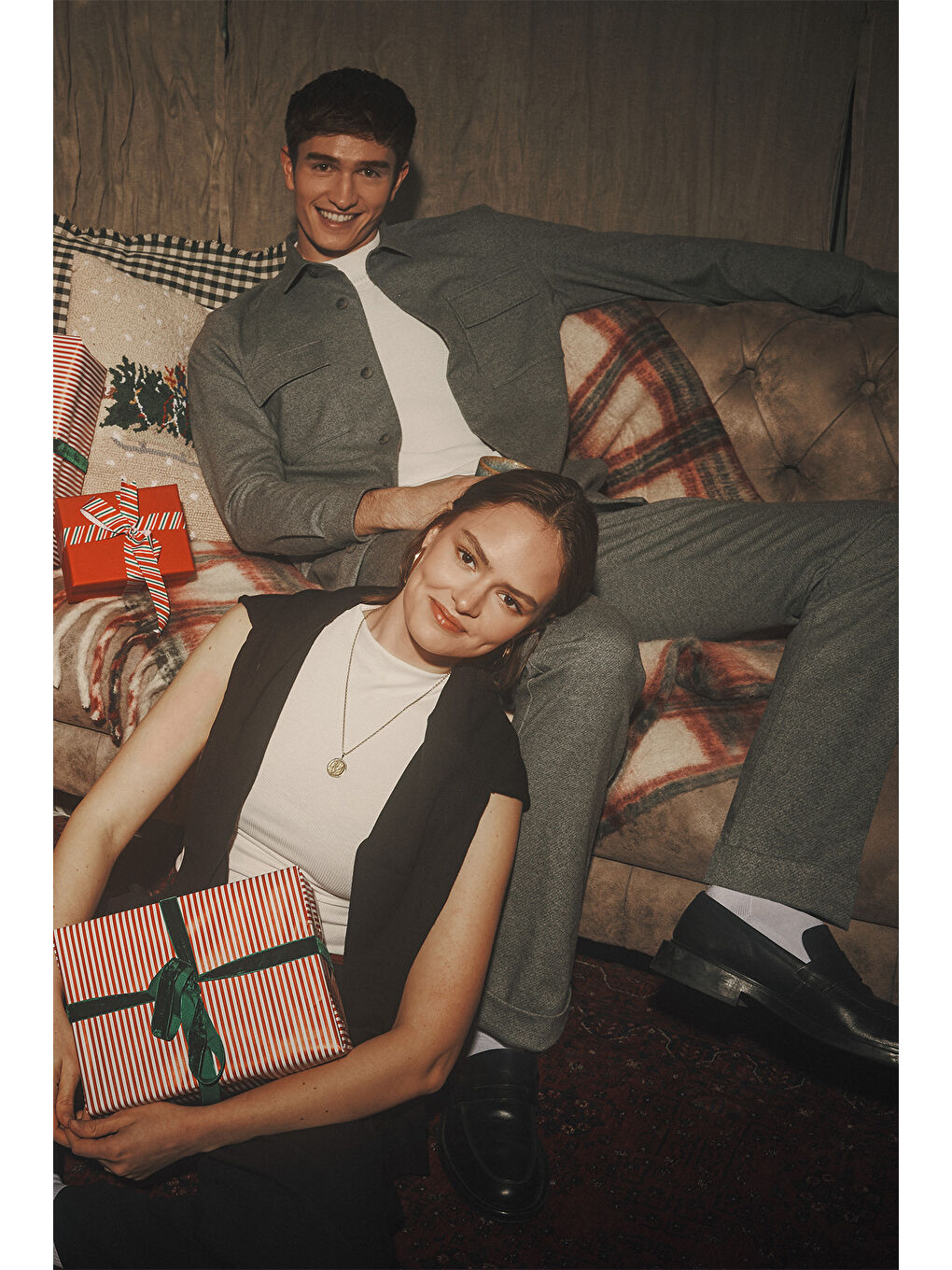 Erkek Bej-Gri Yünlü Relax Fit Rahat Kesim Beli Bağlamalı Diagonal Desenli Takım Elbise Pantolonu-2