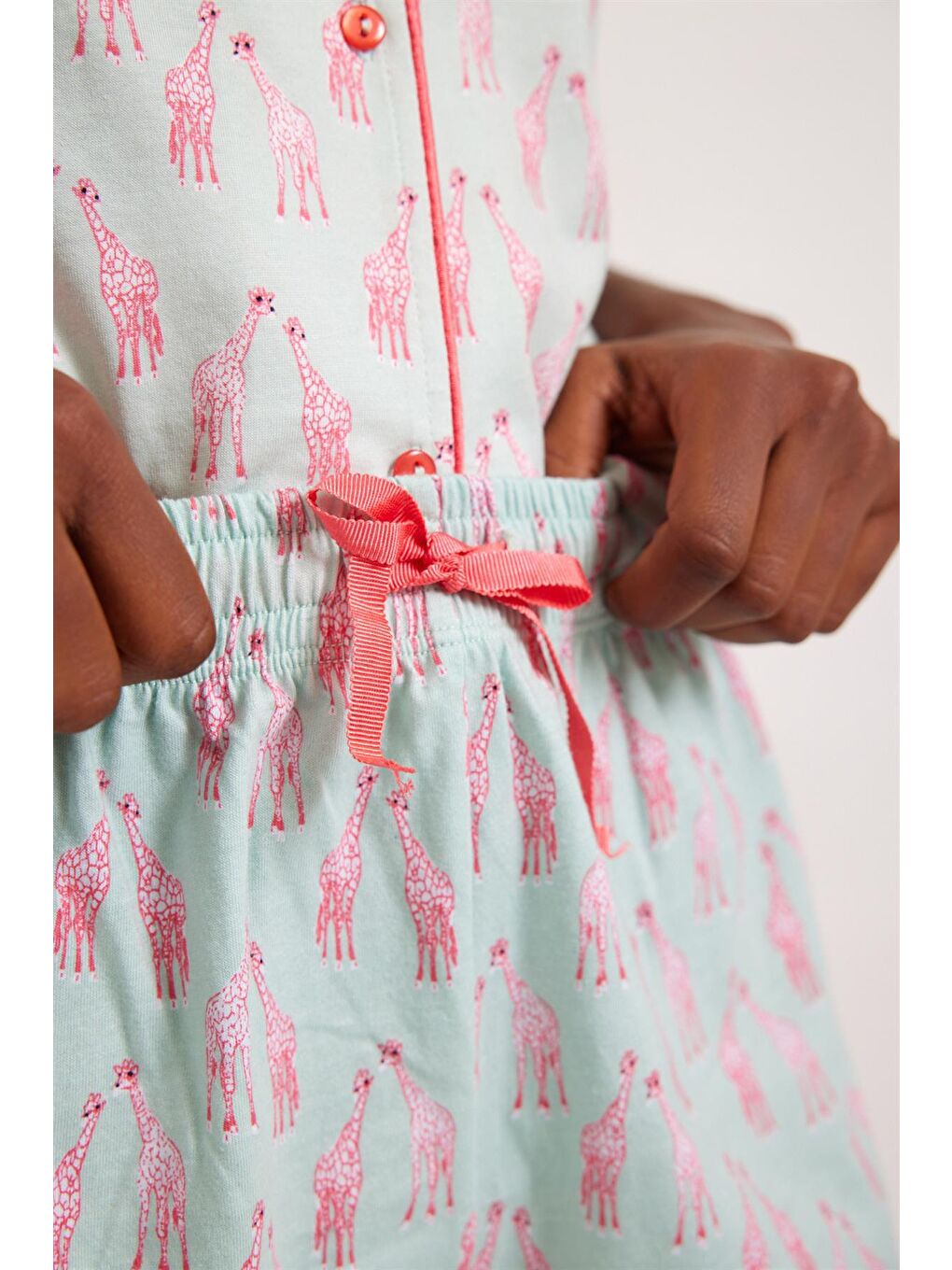 Fun Giraffe Baskılı Kadın Şort Yeşil