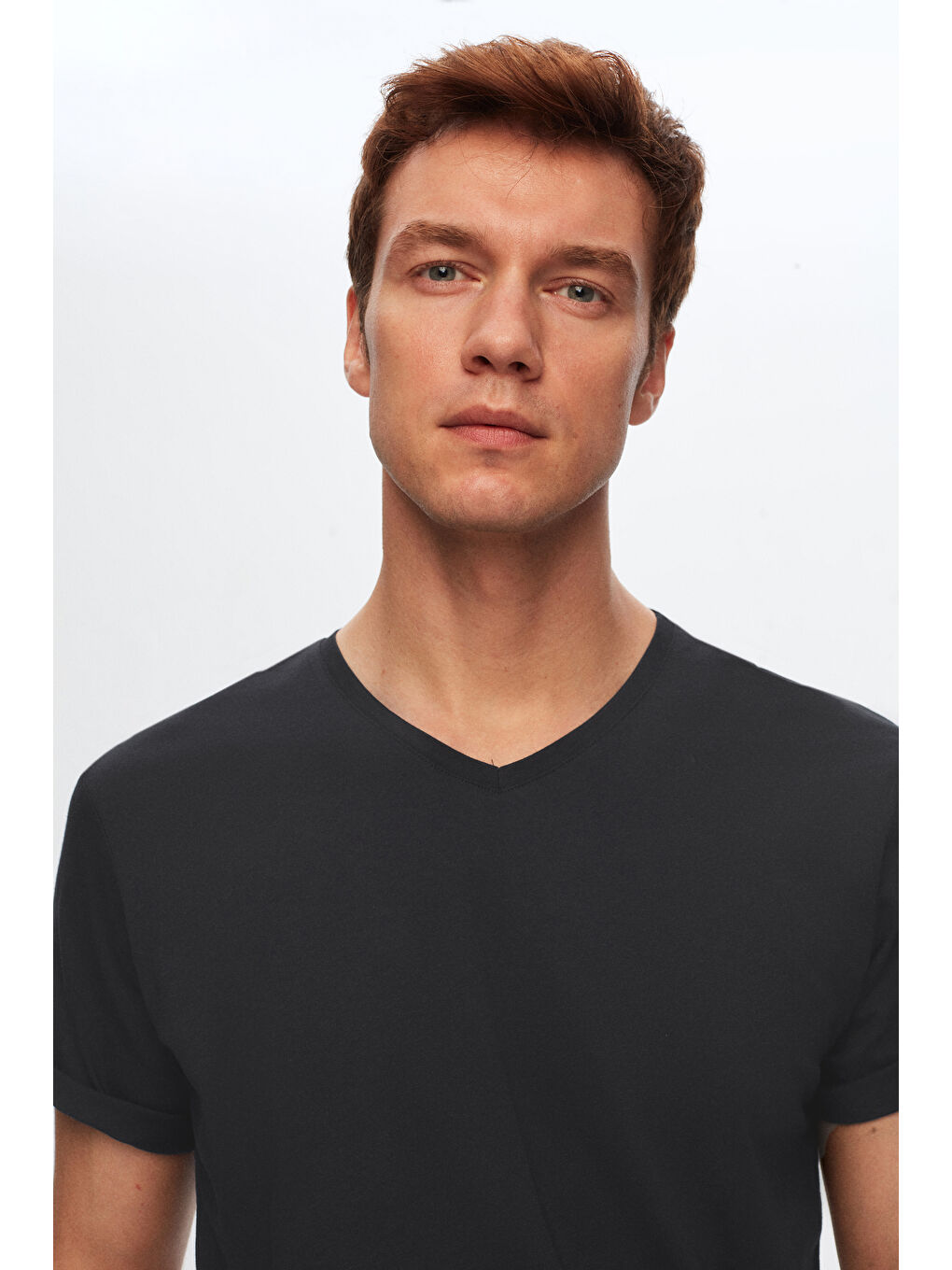 Slim Fit Antrasit V Yaka %100 Pamuk Tişört-2