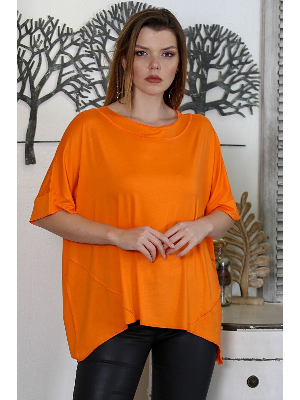 Turuncu Yuvarlak Yaka Kısa Kol Örme Oversize Casual Tişört-1