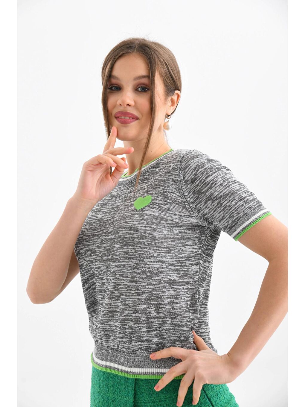 Yeşil Kalp Desenli Kısa Kol Mevsimlik Kazak-1