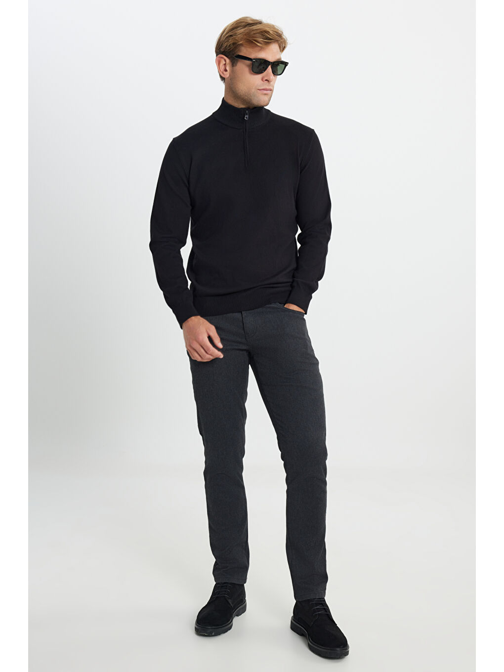 Erkek Siyah Pamuklu Sıcak Tutan Standart Fit Normal Kesim Bato Yaka Triko Kazak-1