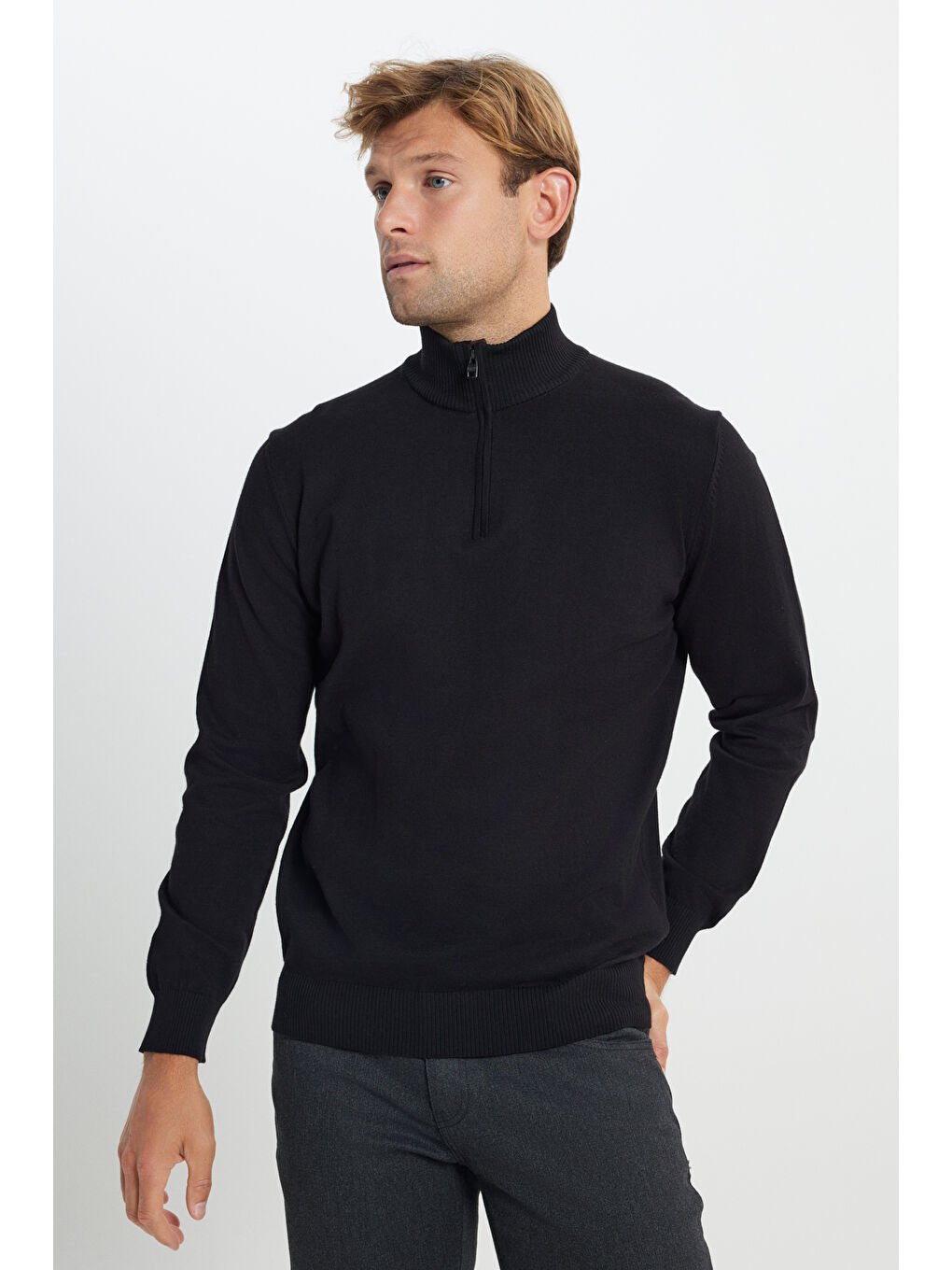 Erkek Siyah Pamuklu Sıcak Tutan Standart Fit Normal Kesim Bato Yaka Triko Kazak-3