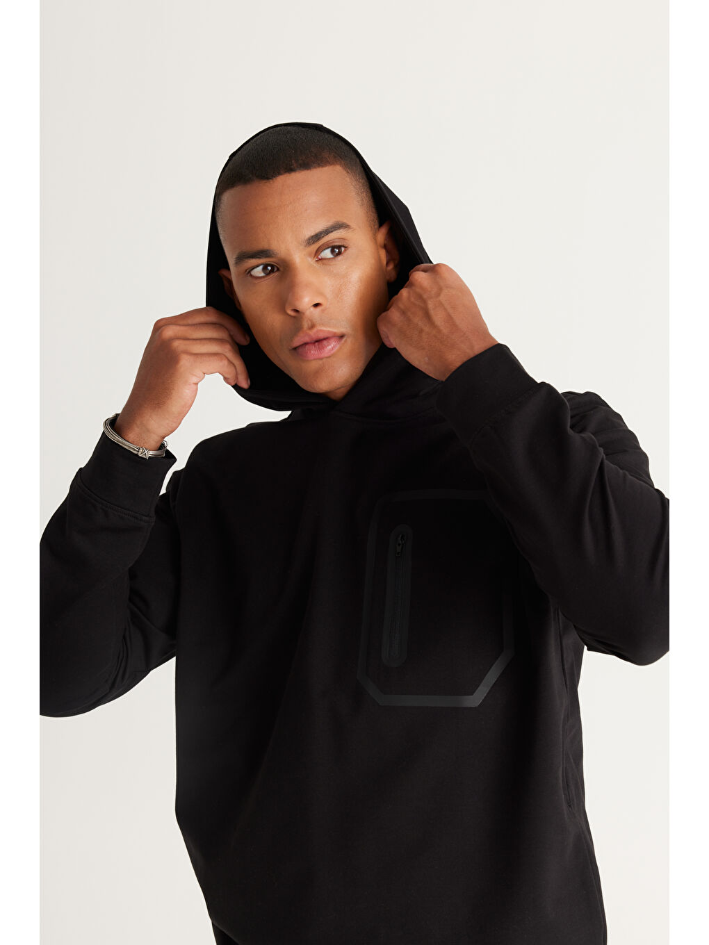 Erkek Siyah Standart Fit Normal Kesim Kapüşonlu Pamuklu Sweatshirt-2