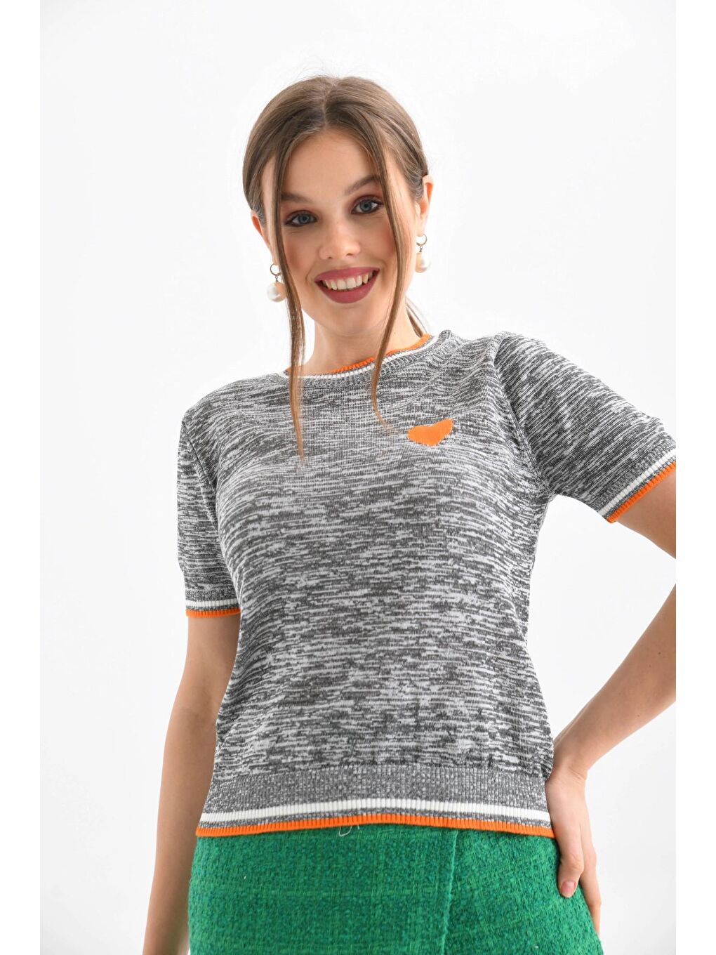 Turuncu Kalp Desenli Kısa Kol Mevsimlik Kazak-4