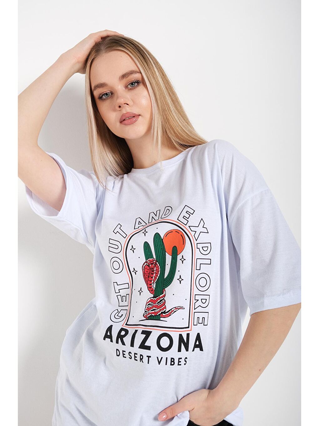 Kadın Beyaz Oversize Arizona Baskılı Tişört-3