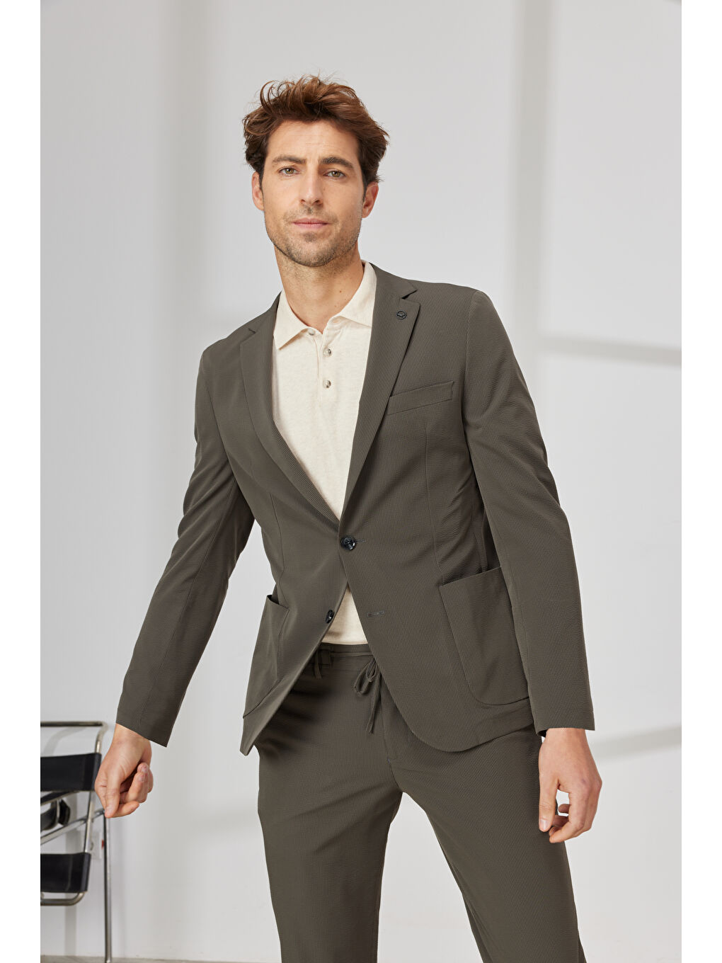 Erkek Haki Slim Fit Dar Kesim Kırlangıç Yaka Çizgili Takım Elbise-4