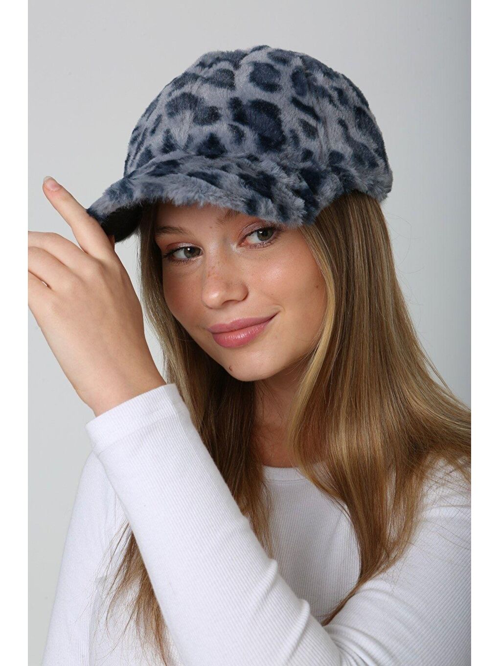 Kadın Lacivert Leopar Desenli Pelüş Kep Şapka Spk1138-6
