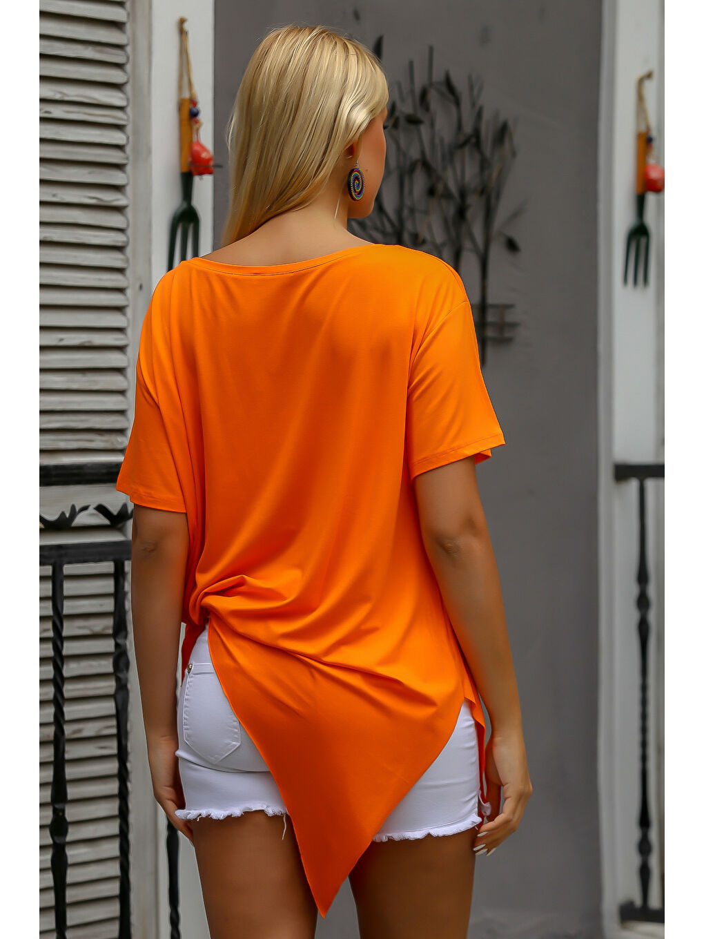 Turuncu Kayık Yaka Kısa Kol Yırtmaçlı Örme Oversize Tişört-6