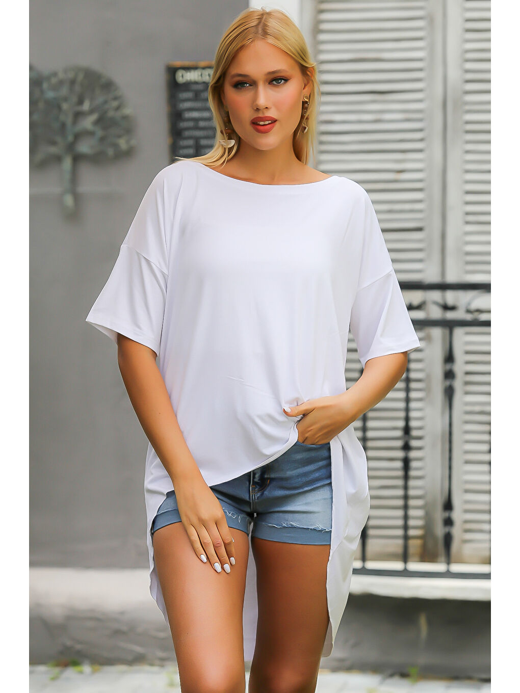 Beyaz Kayık Yaka Kısa Kol Örme Oversize Tişört-2