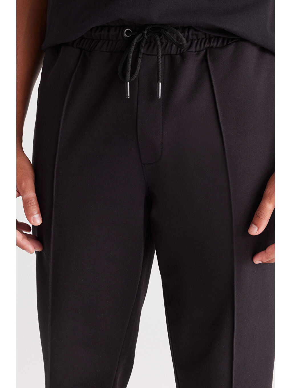 Erkek Siyah Standart Fit Normal Kesim Pamuklu Jogger Eşofman Altı-2