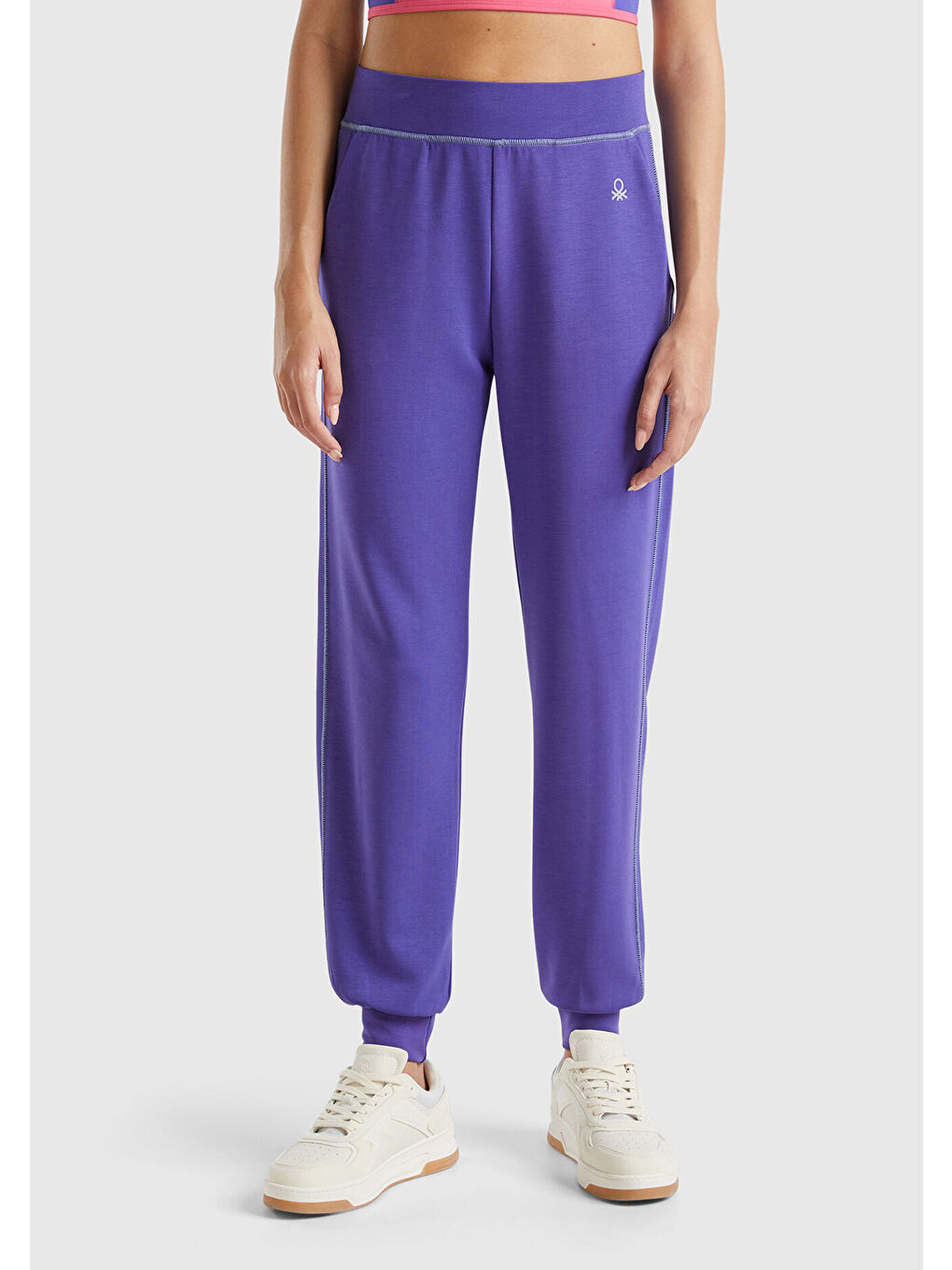 Kadın Mor Modal Karışımlı Önü Logo Detaylı Bilek Manşetli Eşofman Altı-1