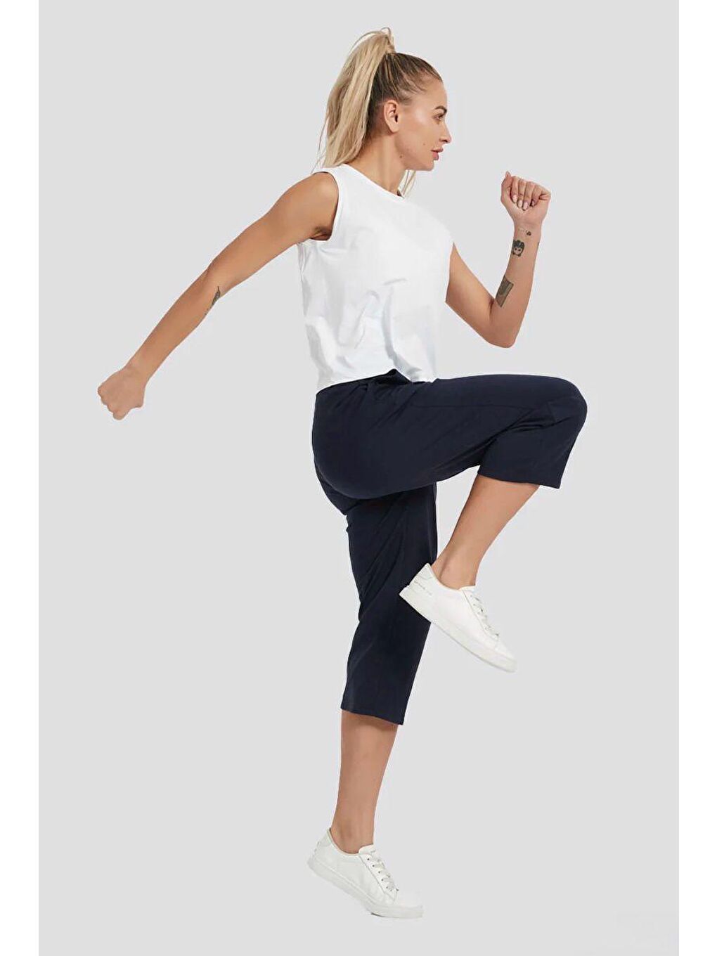 Lacivert Kadın Bol Kapri Şort SPR24KS63-1