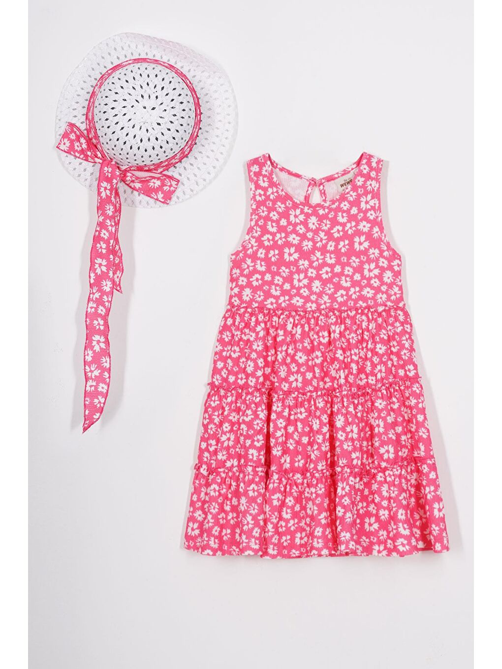 Bisiklet Yaka Çiçek Desenli Şapka Aksesuarlı Fuşya Renk Kız Çocuk Elbise