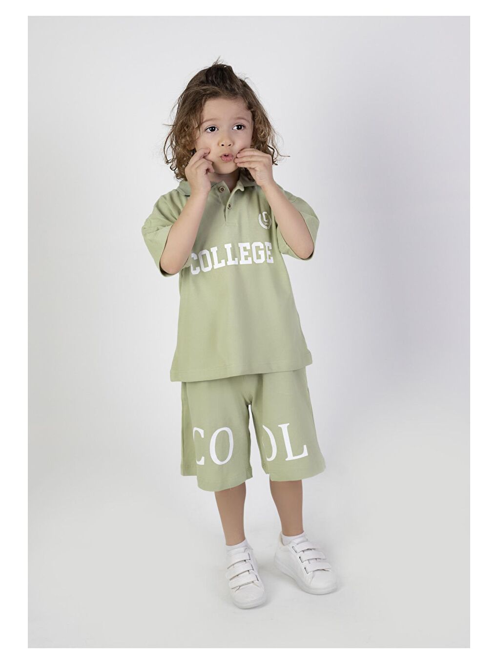 Yeşil Erkek BebekCollege Baskılı Şortlu Kısa Kollu Polo Yaka Lekos KumaşBasic Takım 2-5 Yaş-1