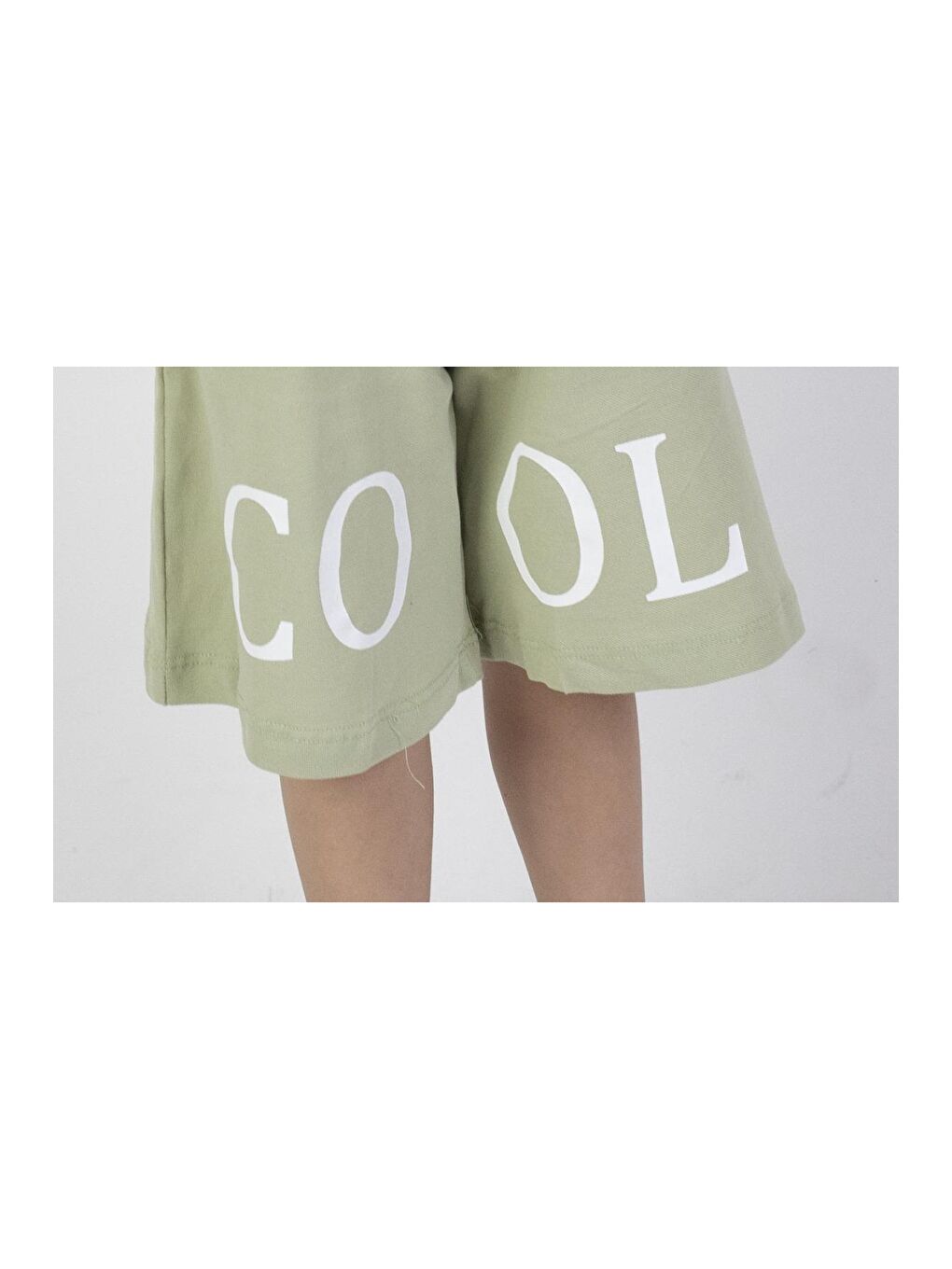 Yeşil Erkek BebekCollege Baskılı Şortlu Kısa Kollu Polo Yaka Lekos KumaşBasic Takım 2-5 Yaş-3