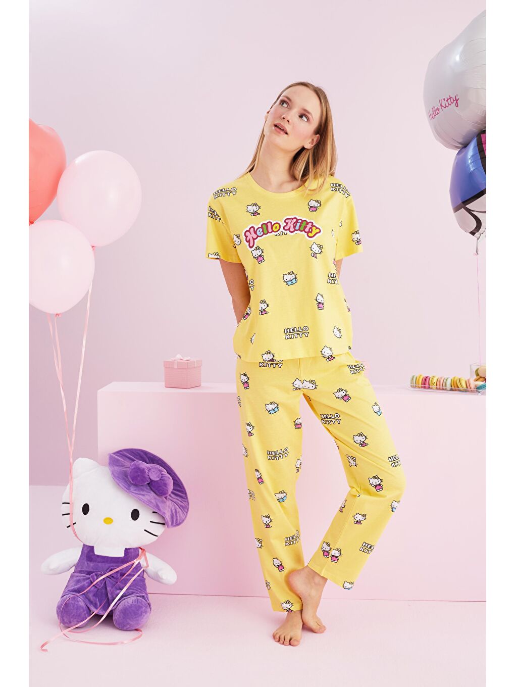 SİYAH İNCİ Sarı Hello Kitty Lisanslı %100 Pamuk Sarı Çok Renkli Bisklet Yaka Pijama Takım - 1