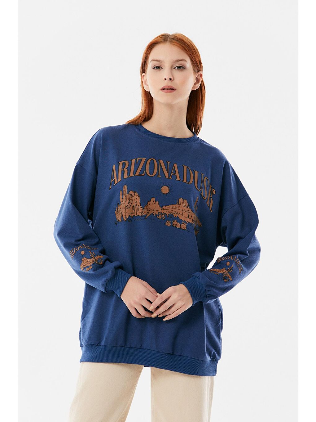 İndigo Baskılı Bisiklet Yaka Oversize Sweatshirt