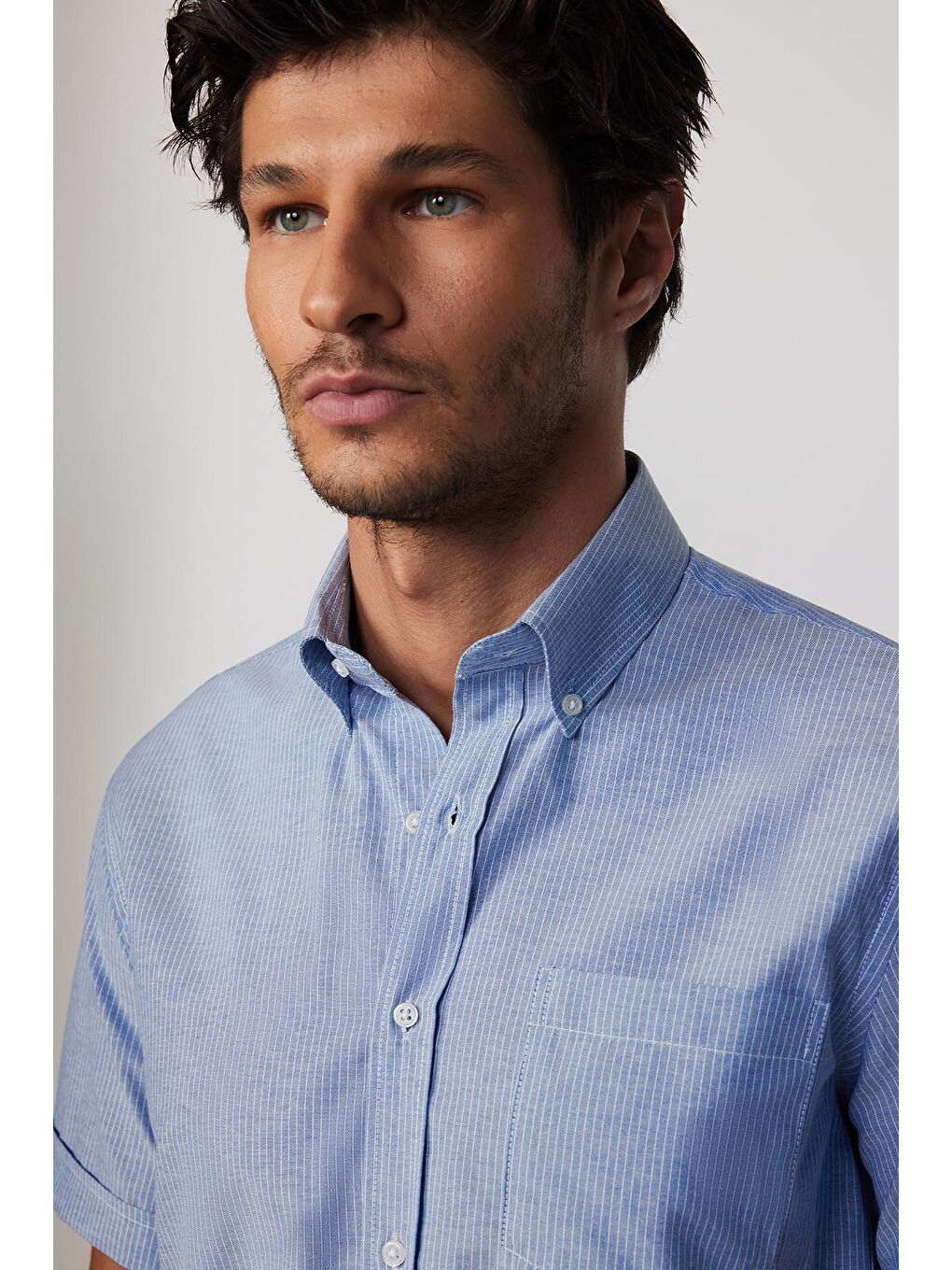 Erkek Regular Fit Klasik Kesim Pamuklu Tek Cepli Çizgili İndigo Düğmeli Yaka Gömlek