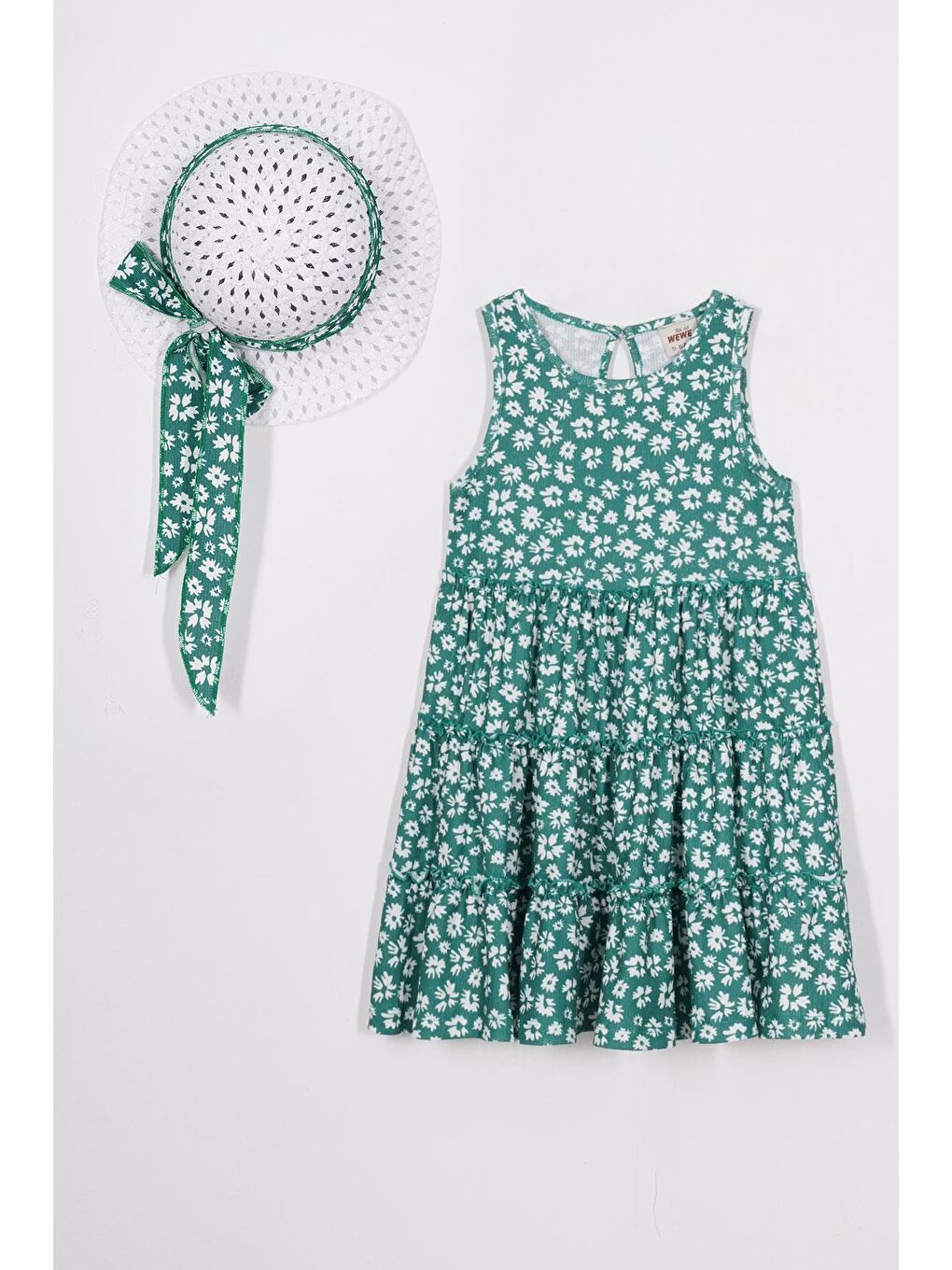 Bisiklet Yaka Çiçek Desenli Şapka Aksesuarlı Yeşil Renk Kız Çocuk Elbise