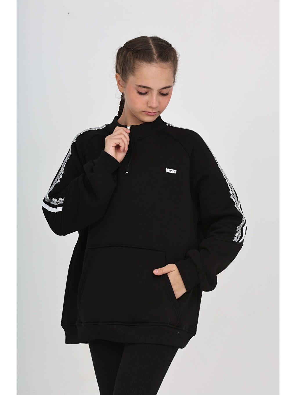 Siyah Kız Çocuk Relax Fit Yarım Balıkçı Yaka Reglan Kol Sweatshirt-4